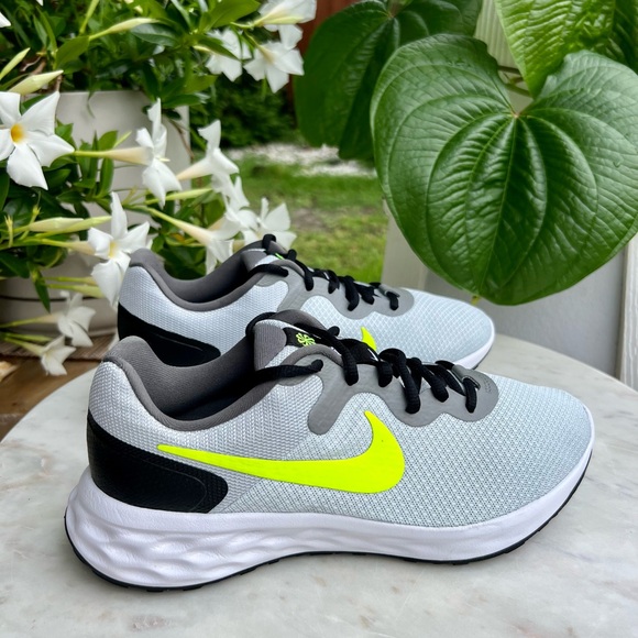 🟢⚪️Nike Great Day⚪️🟢New - Picture 7 of 7